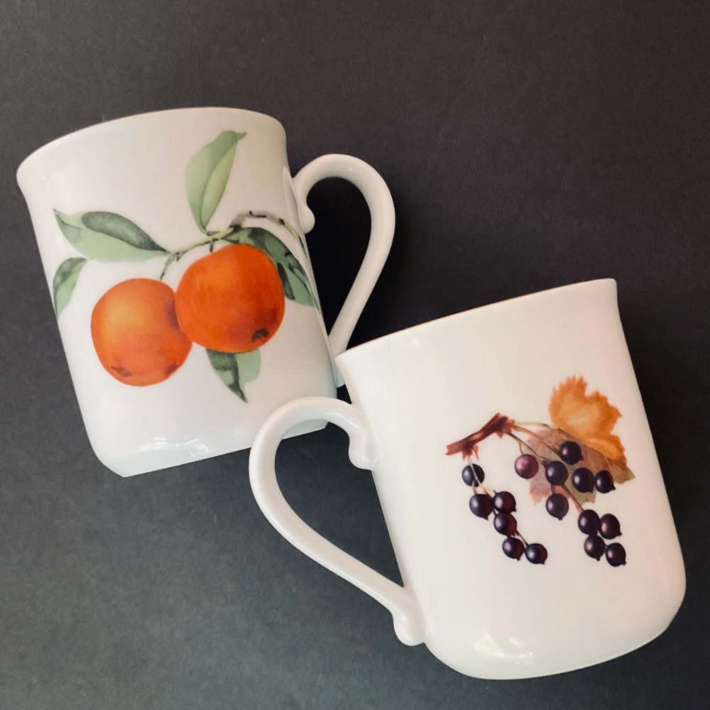ROYAL WORCESTER "Evesham" Set of 2 Coffee Mugs EUC